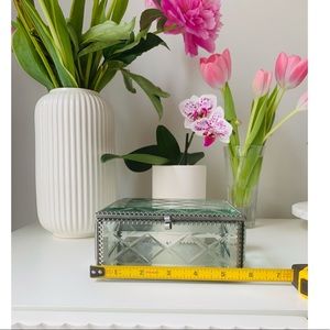 ❗️NEW Glass jewelry storage box by Nicole Miller❗️